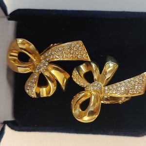 🌻Vintage Clip On Earrings